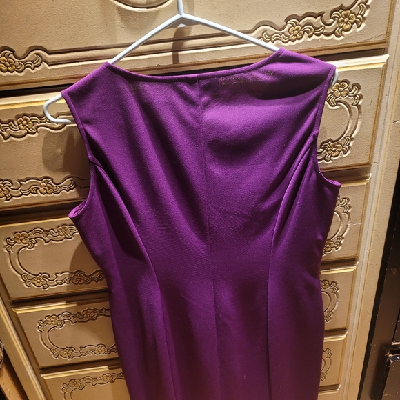 Dress - Picture 7 of 7
